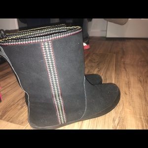 Gap Shearling Lined Boot in Black
